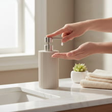 Canelado Slim - Porta Sabonete Liquido em Polirresina
