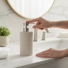 Canelado Slim - Porta Sabonete Liquido em Polirresina