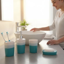 Tricolors - Kit Para Banheiro com 4 Peças Tons de Azul e Branco