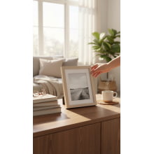 Aura - Porta Retrato em MDF Para Fotos 10x15 cm