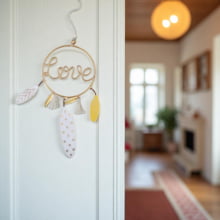 Love - Filtro dos Sonhos Decorativo em Metal