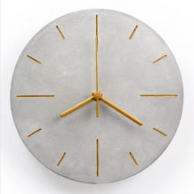 Golden Lines - Relógio Elegante e Minimalista em Concreto