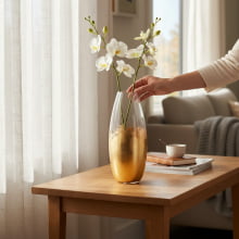Aurum - Vaso em Vidro com detalhes em dourado