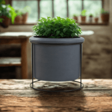Contraste - Vaso Em Cimento Com Suporte Preto Em Metal Tamanho M