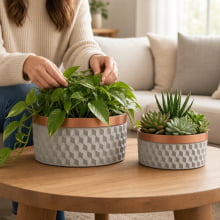 Cuivre Relief 3D - Kit Cachepots Baixo em Cimento 2 peças (P e G) Cimento e Cobre