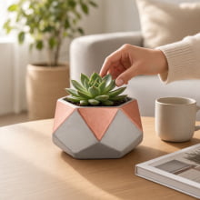 Geométrico Copper Prism - Cachepot Cimento e Cobre