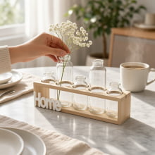 Home - Kit com 5 Garrafinhas / Vasinhos + Suporte em Madeira
