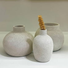 Triple Rustic - Kit 3 Mini Vasos em Polirresina Off White